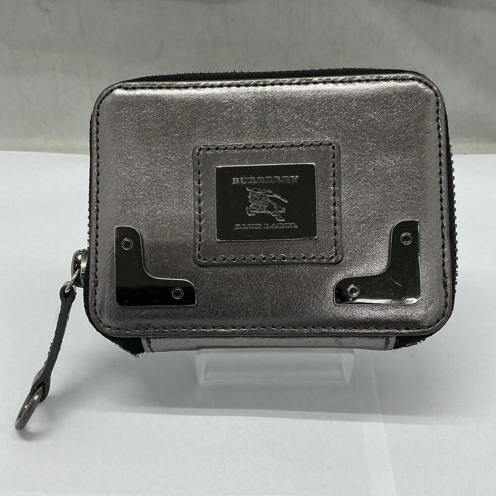 Burberry pass case